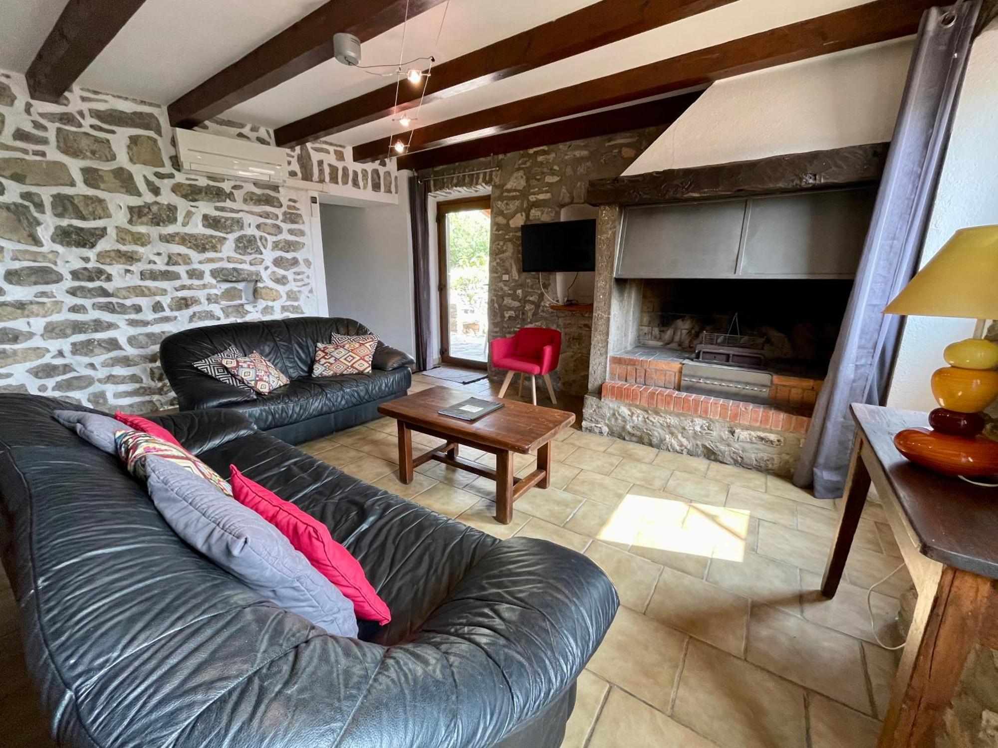 Village De Gites Mas De La Bastide Жуаез Екстер'єр фото